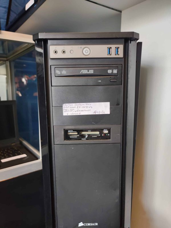 Boitier custom , Xeon E5-2697 V3, 128 Go ram DDR4 , 480 Go SSD + 4 X 6To HDD (Copie)